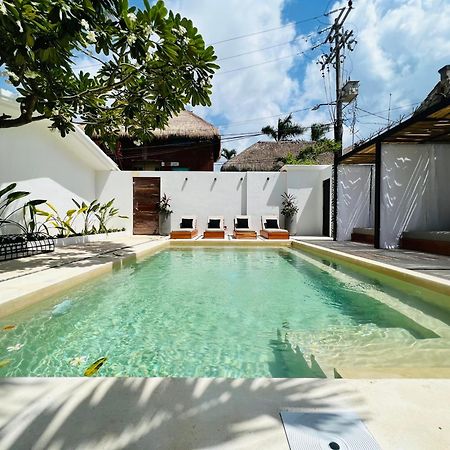 Hotel Aalada Playa Del Carmen Exterior photo